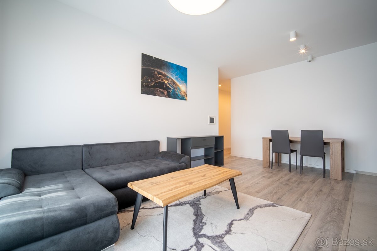 2 izbový byt prenájom 60m2, Hradný vrch, Staré Mesto, BA