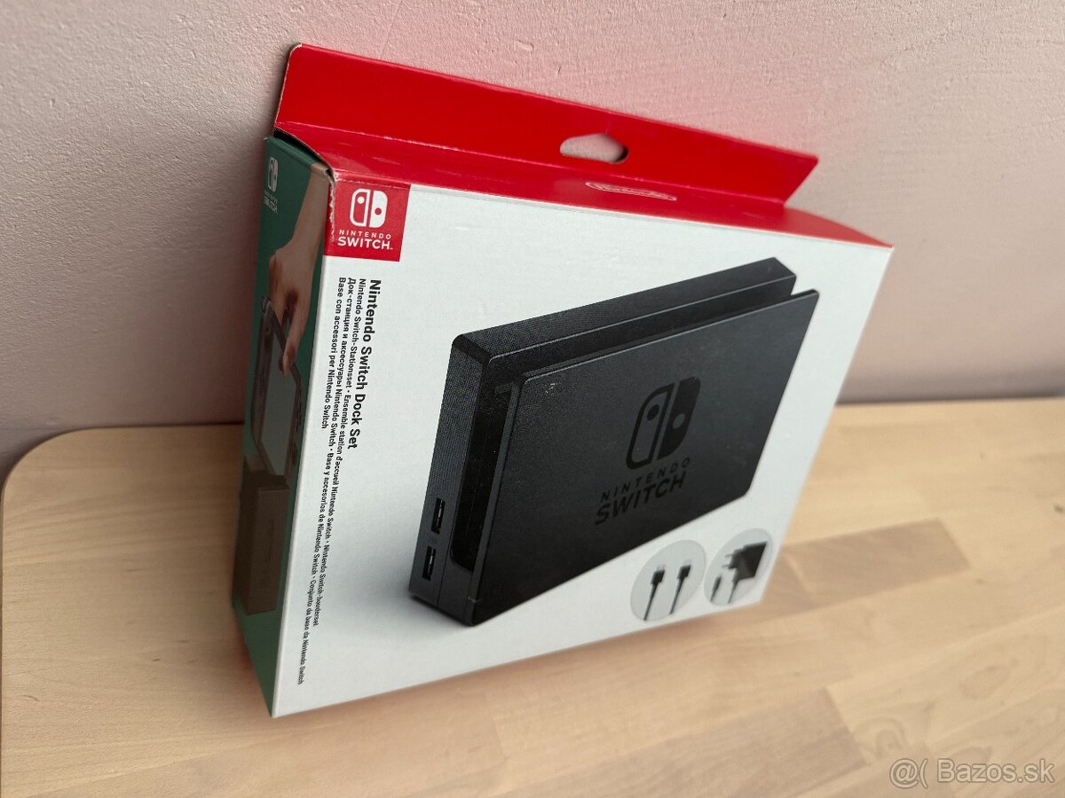 Nintendo Switch Dock Set