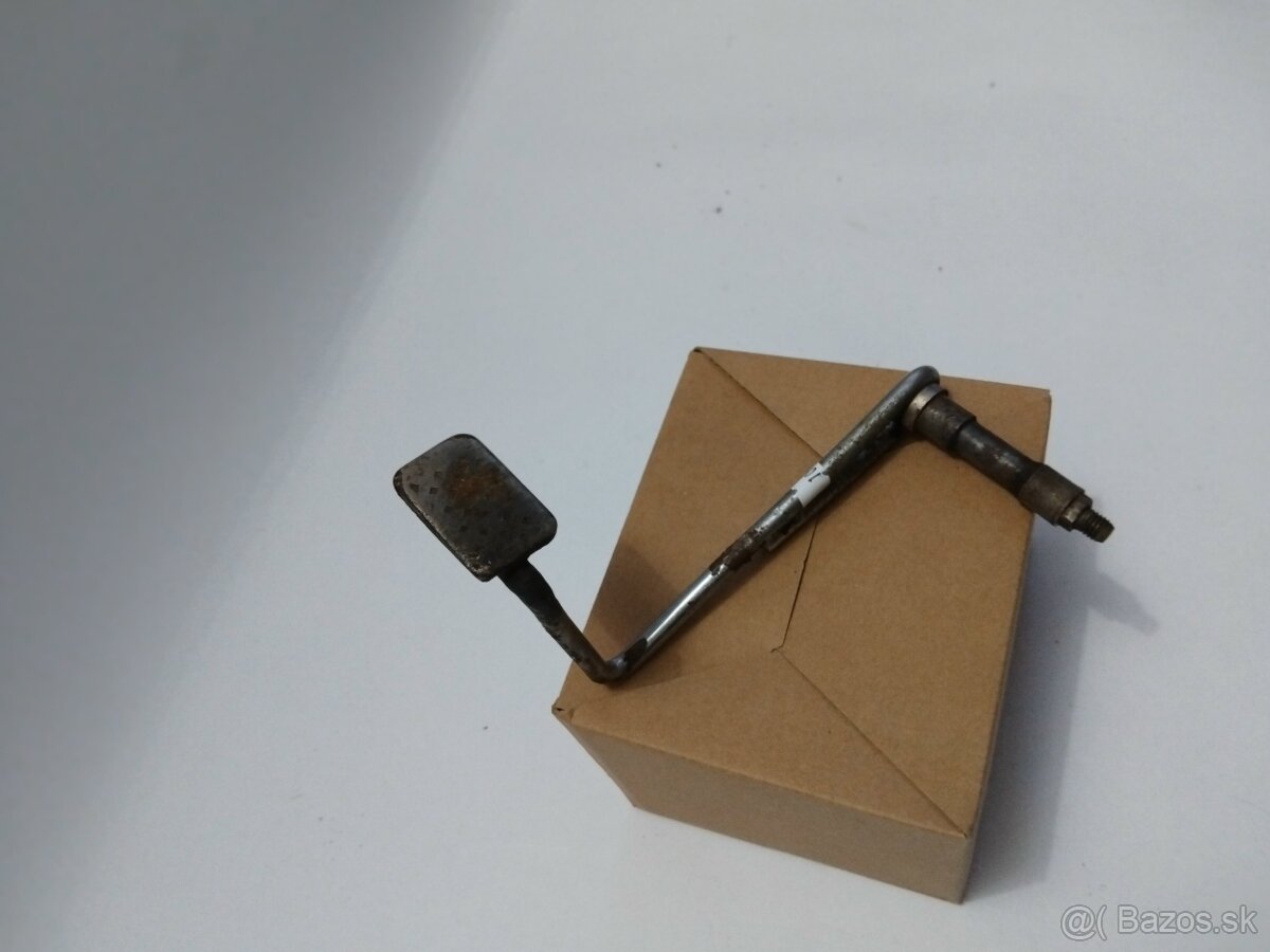 Jawa pionier 50/20 Zadná brzdová páka > Nožná