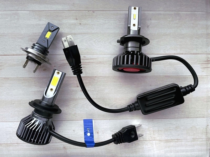 H7 led (H1,H3,H4,H8,H11,HB4..) kvalitné, silné a neoslňujúce