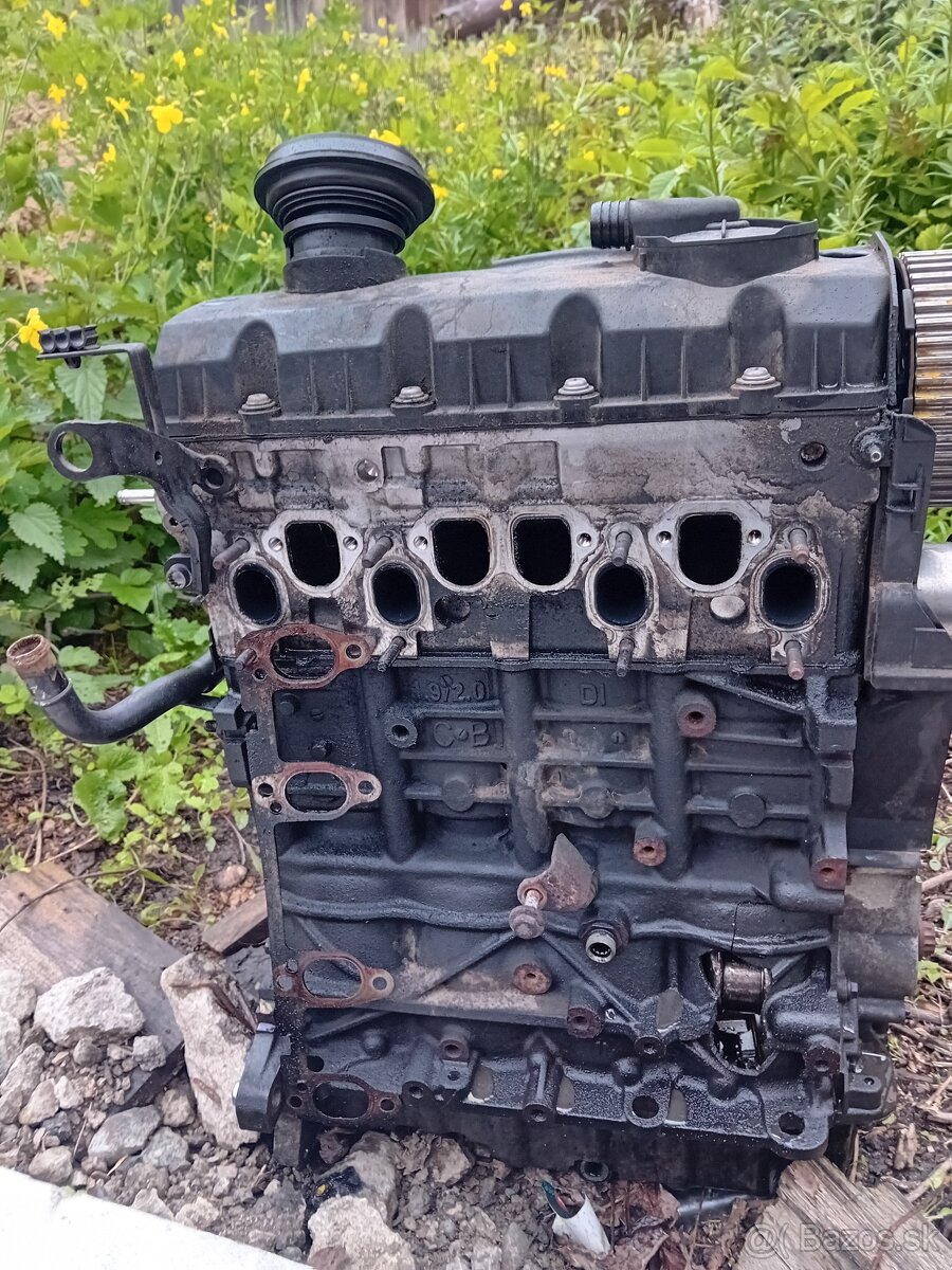 Predám hlavu motora BXE