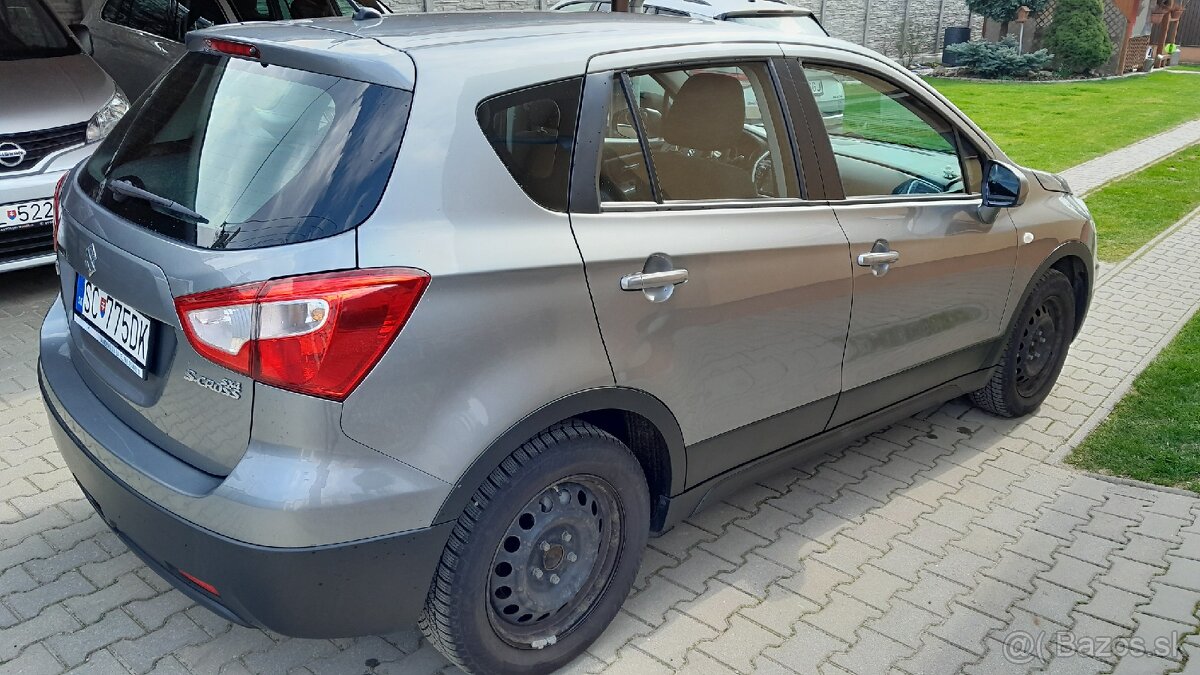Suzuki S-cross