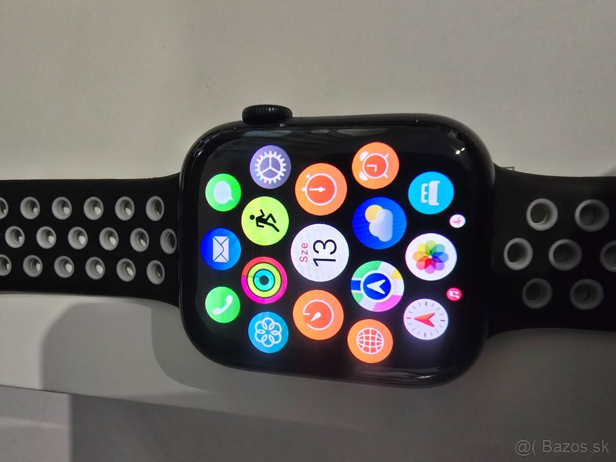 Apple watch 9gps, docasne znizena cena na 230e
