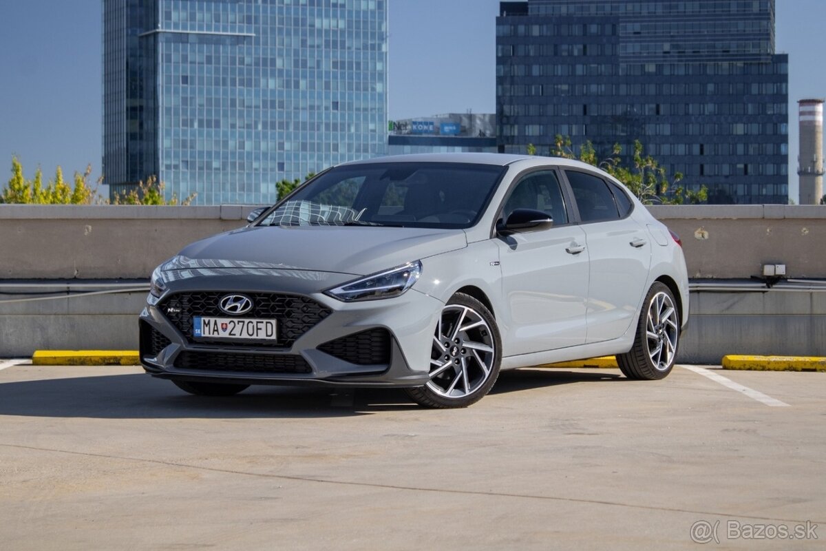Hyundai i30 1.5 T-GDi mHEV iMT N Line+, 118kW ZÁRUKA 6/2027