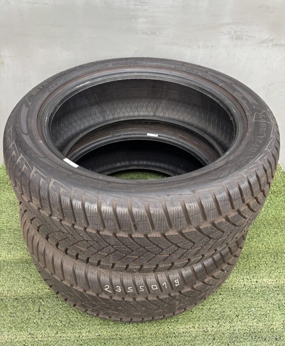 Zimní pneumatiky GoodYear 235/50/19 99%STAV