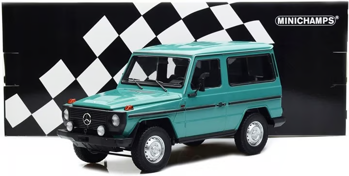 Predám model Minichamps Mercedes-Benz G short (W460) 1:18