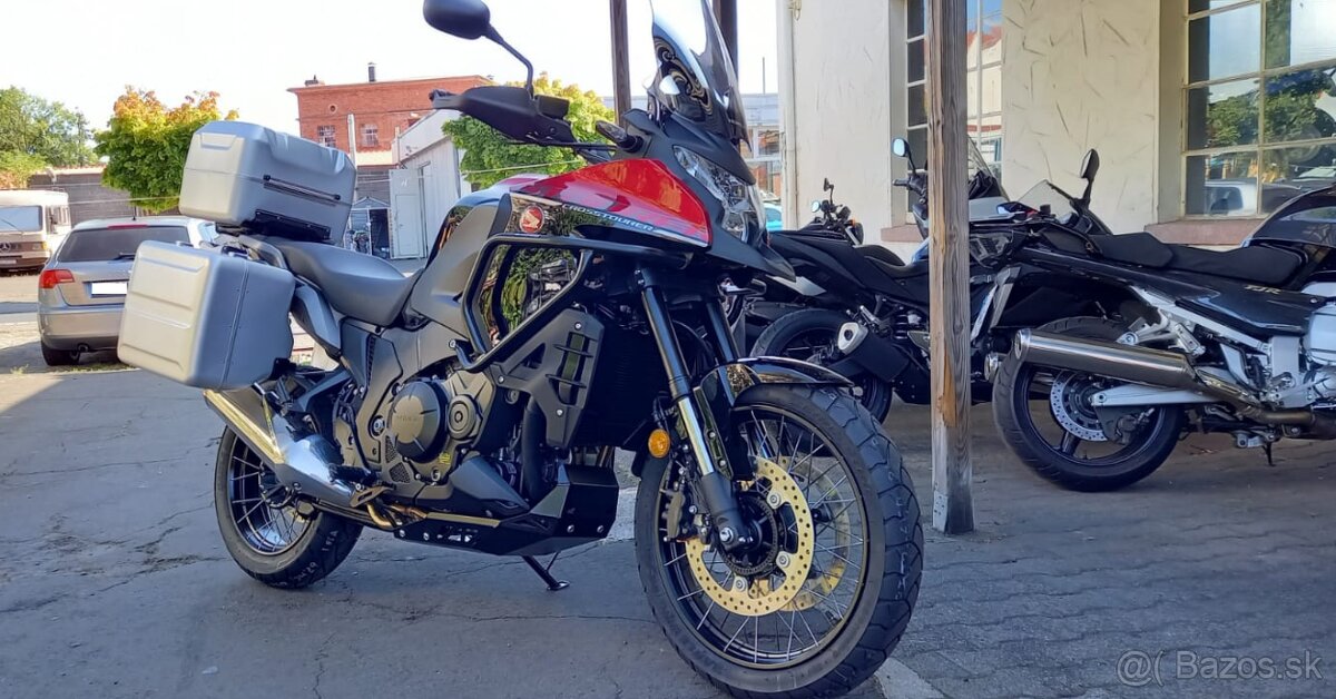 Honda VFR1200 X Crosstourer 2020 Manuál 2413 km