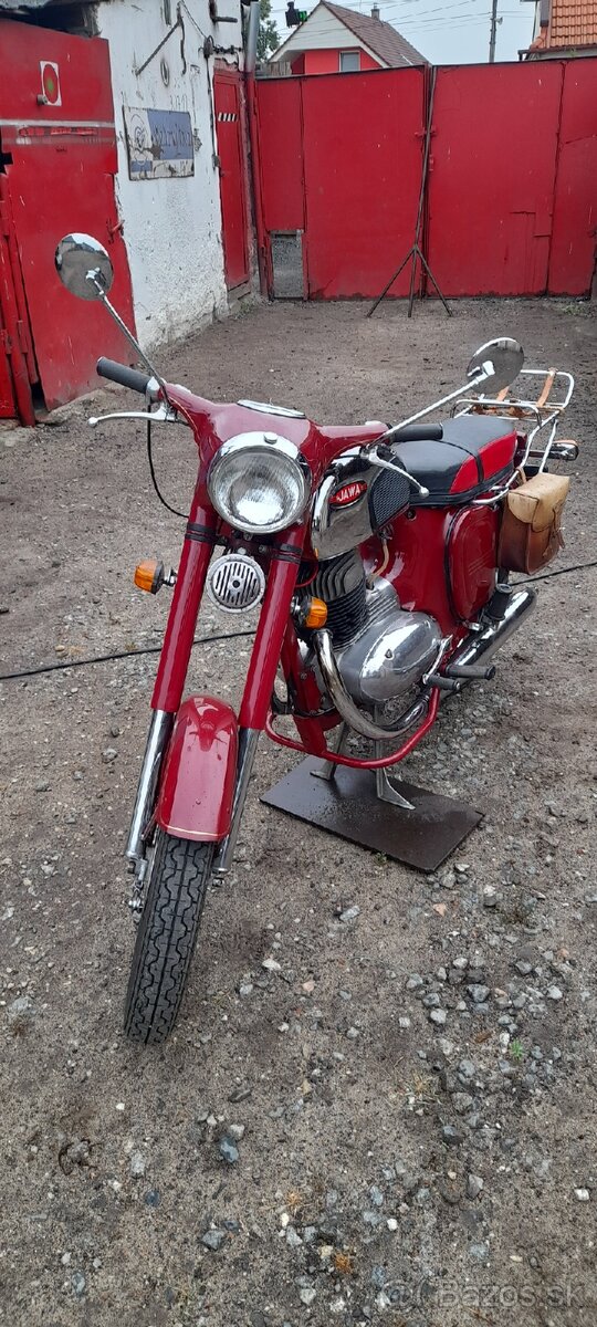 Jawa 250/592