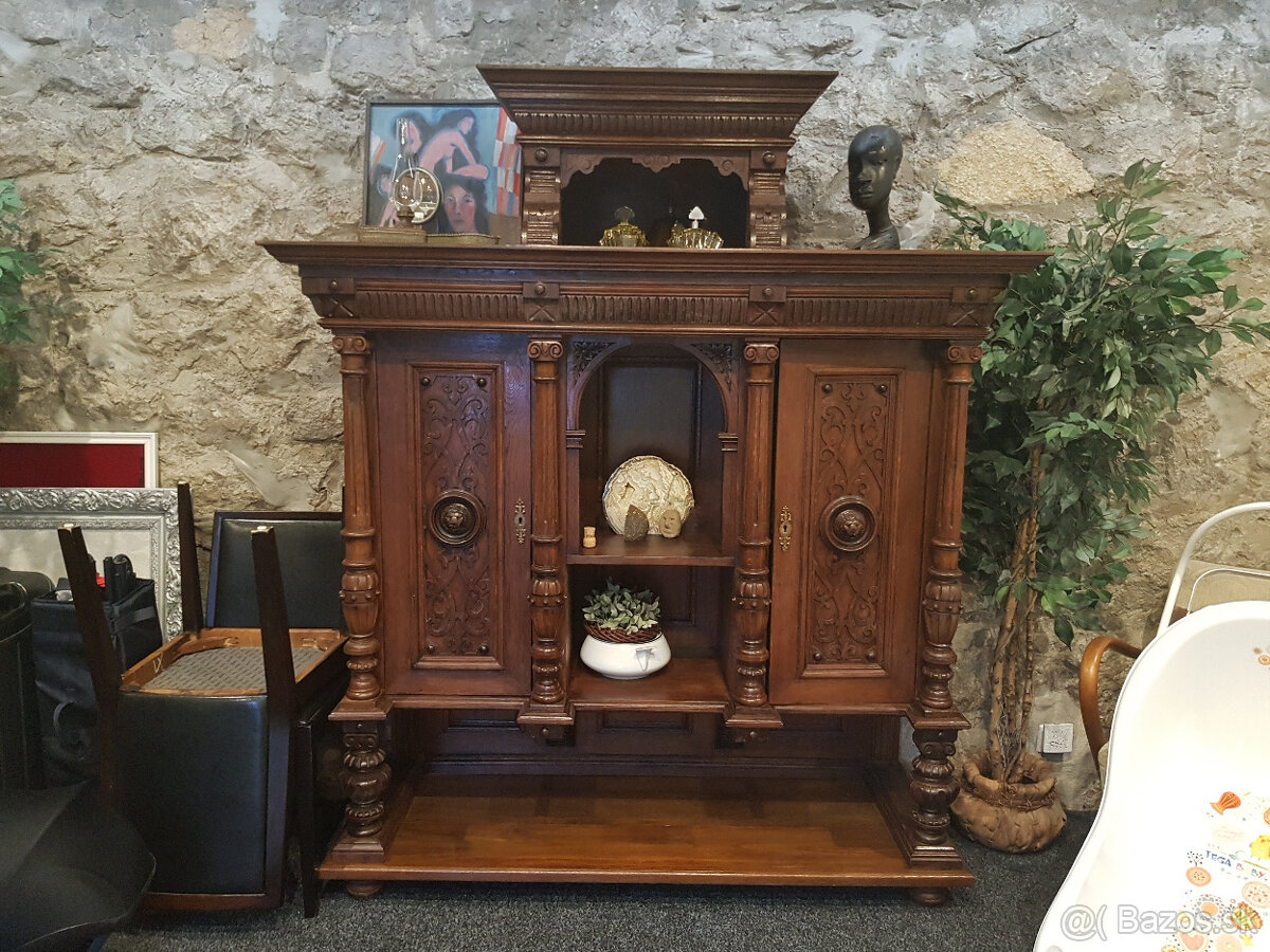 starožitná komoda sekretar pribornik