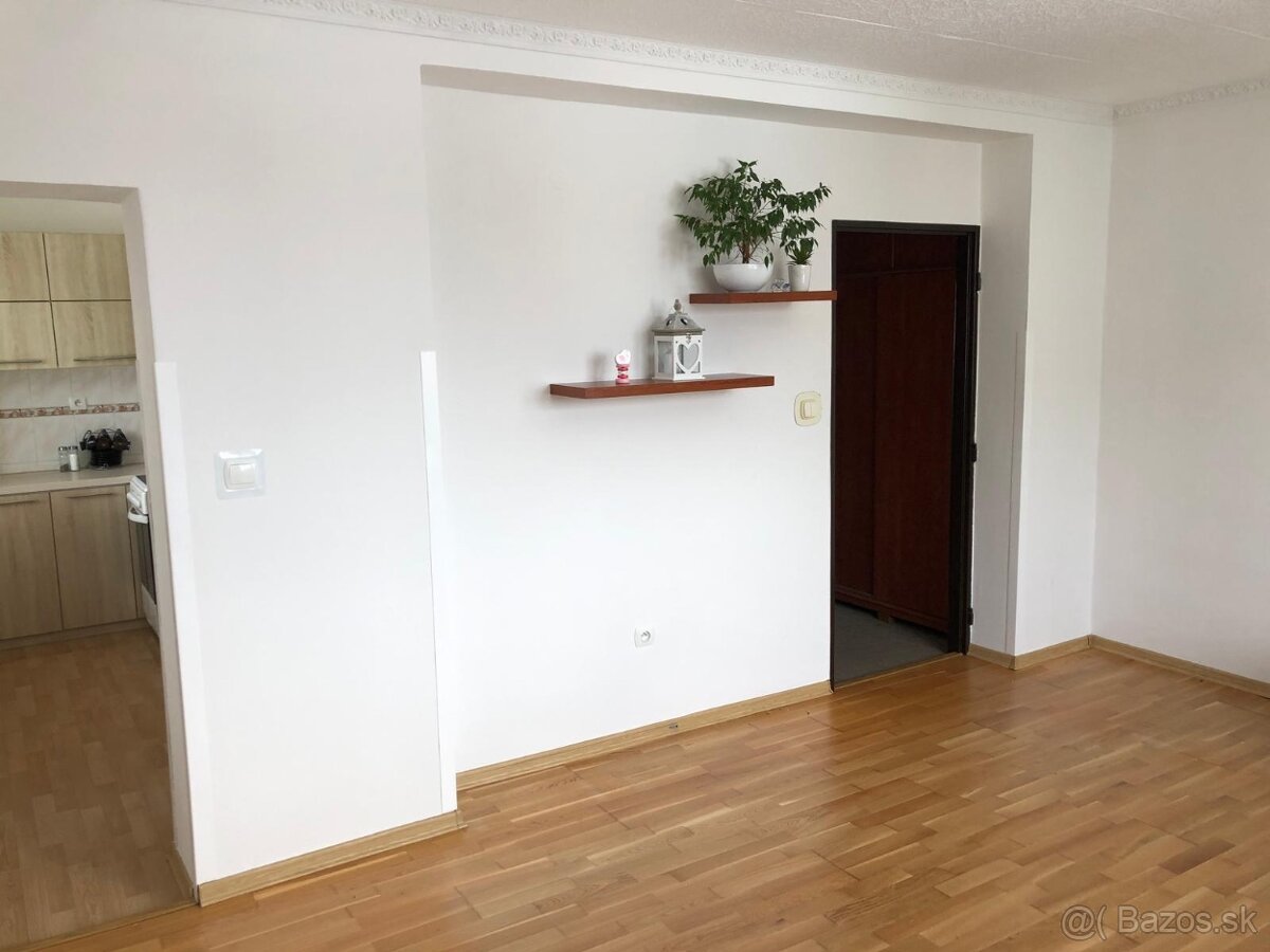 3-izbový byt Trstená