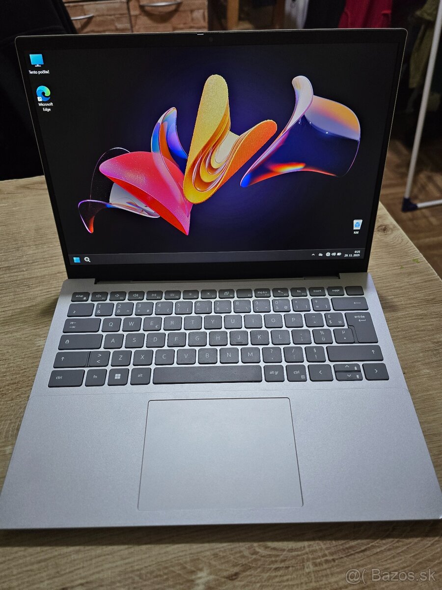 Kovovy Dell inspiron 14 5435 s ryzen 7 procesorom 16gb ram a