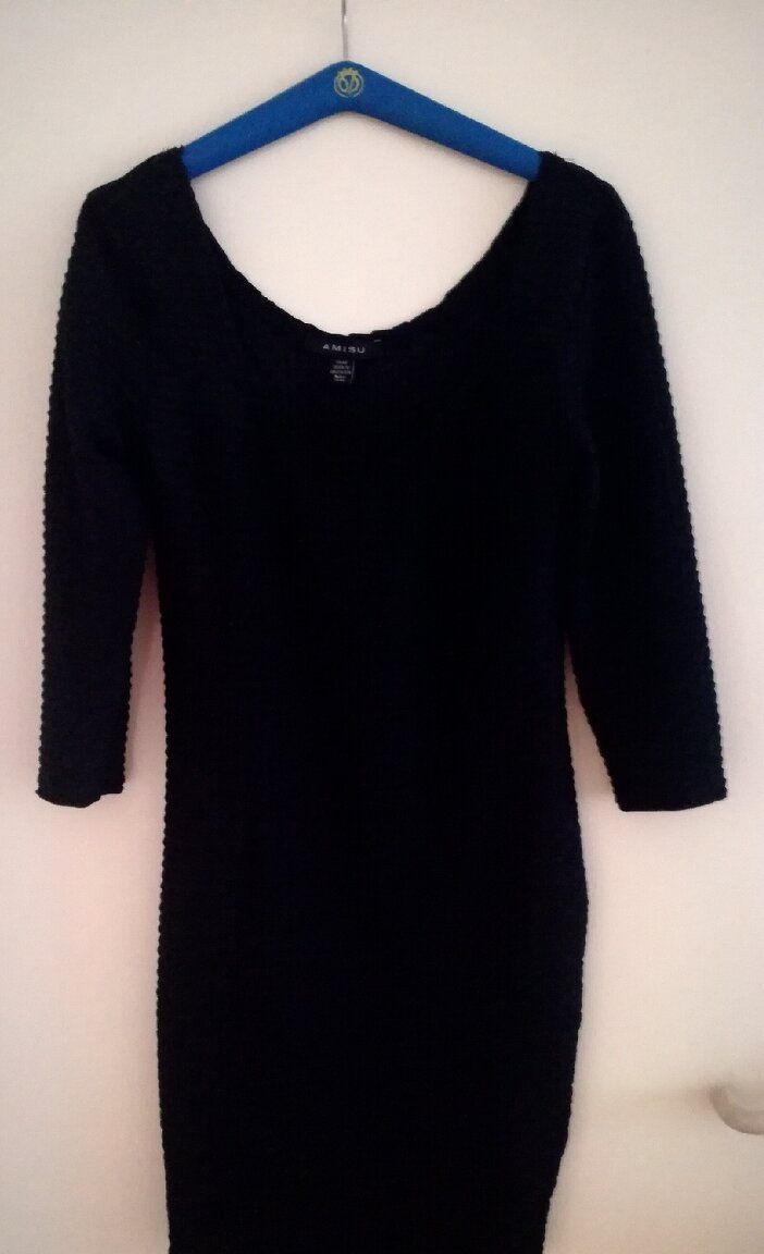 AMISU dámske čierne mini šaty z New Yorkeru