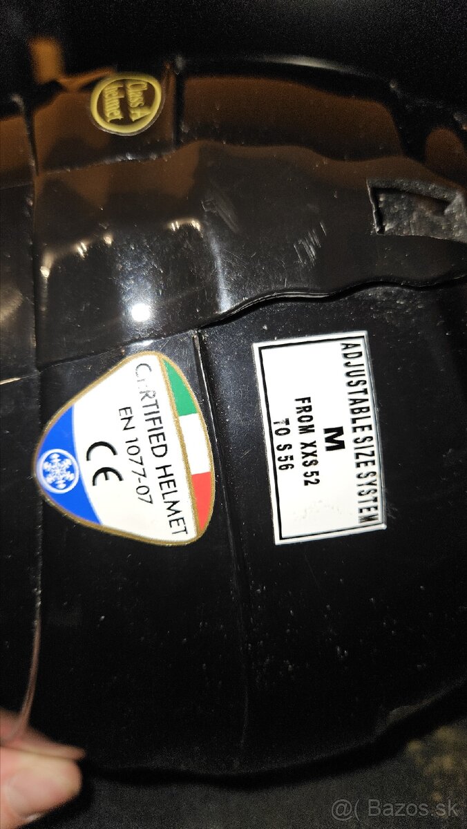 Predám detsku lyziarku prilbu