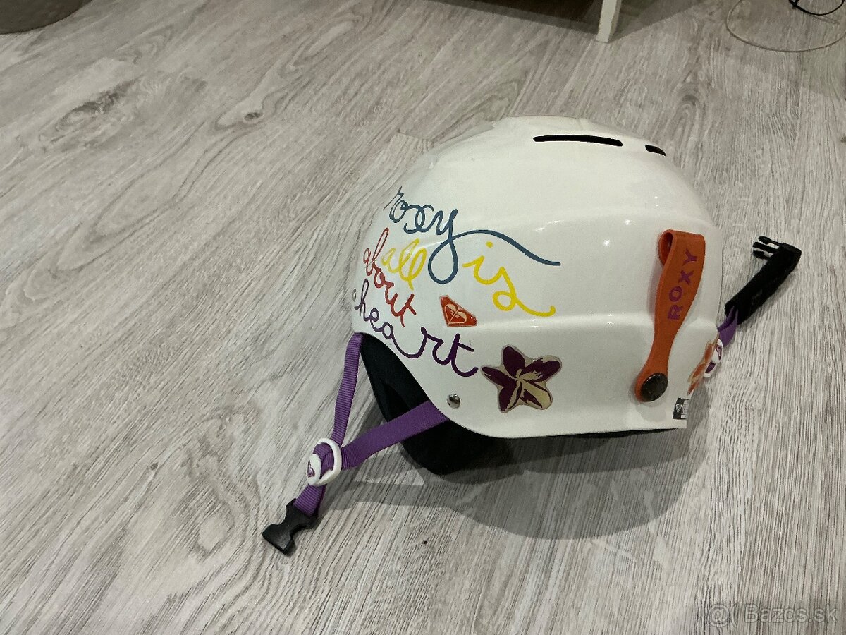 Lyžiarska/snowboardová prilna