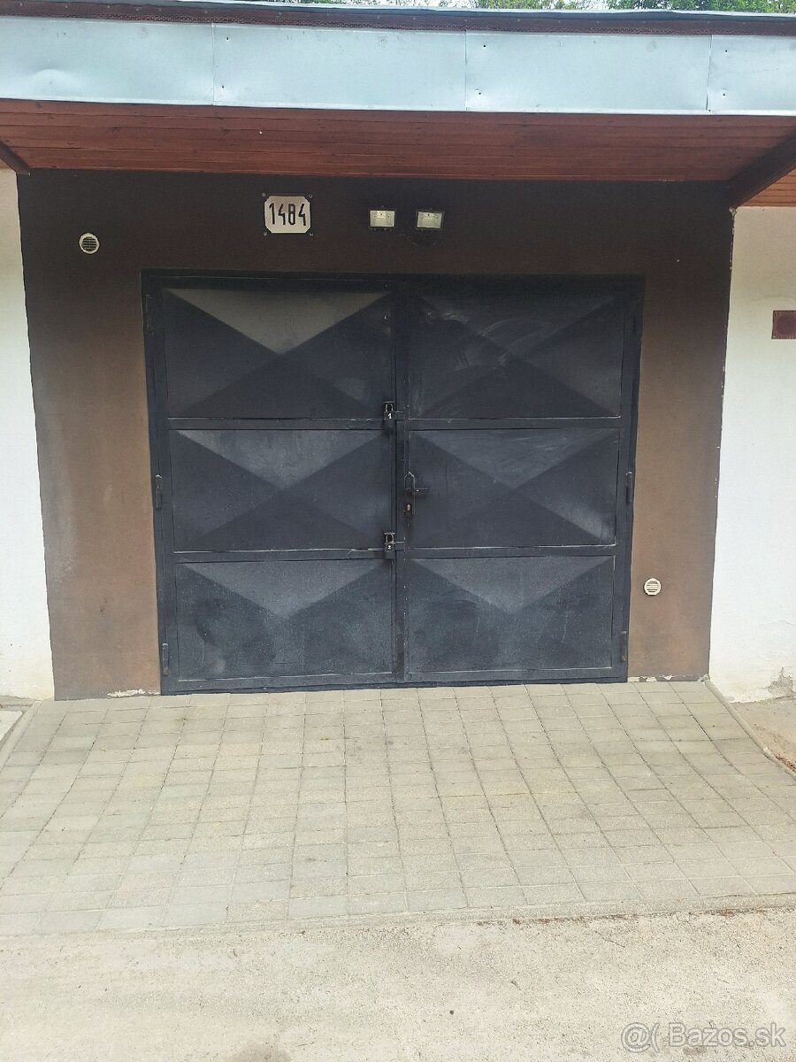 Garáž Štiavnička