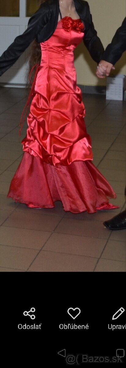 Šaty červené veľ 38 (korzet a sukňa plus kruh )