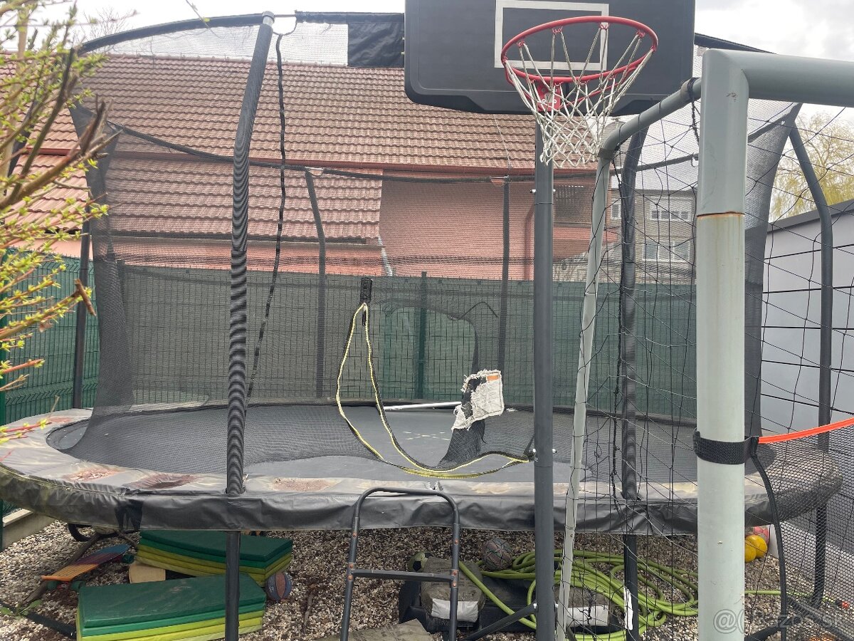 Trampolina