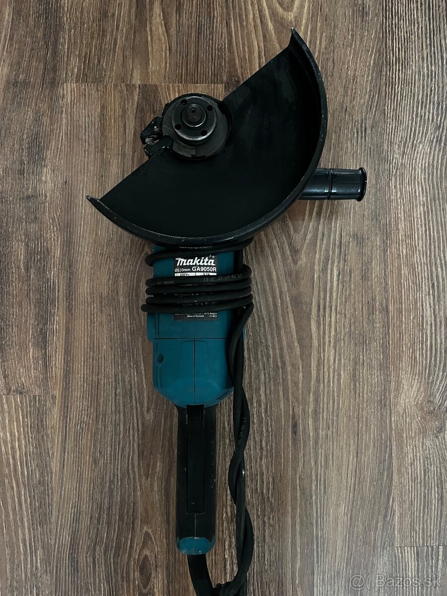 Uhlová brúska zn.Makita, GA9050R