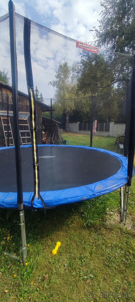 Trampolína 427