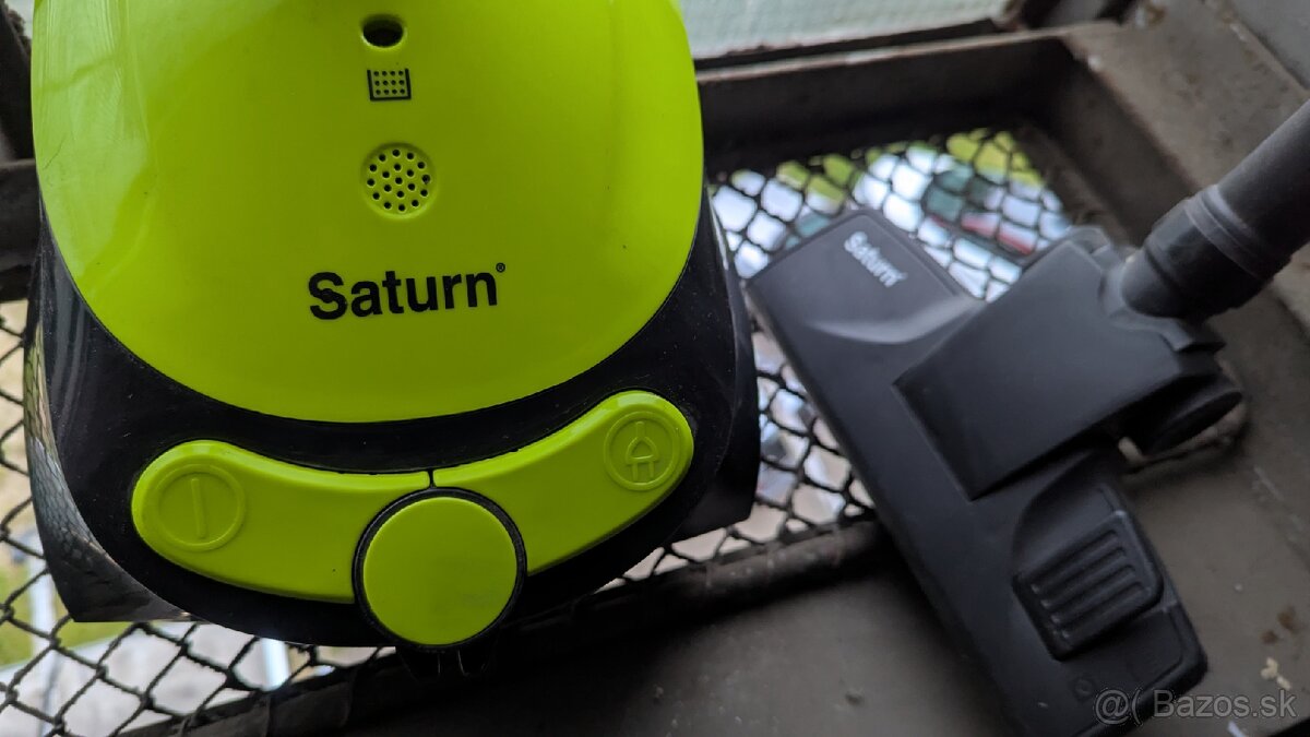 Vysávač na vrecká Saturn 800w