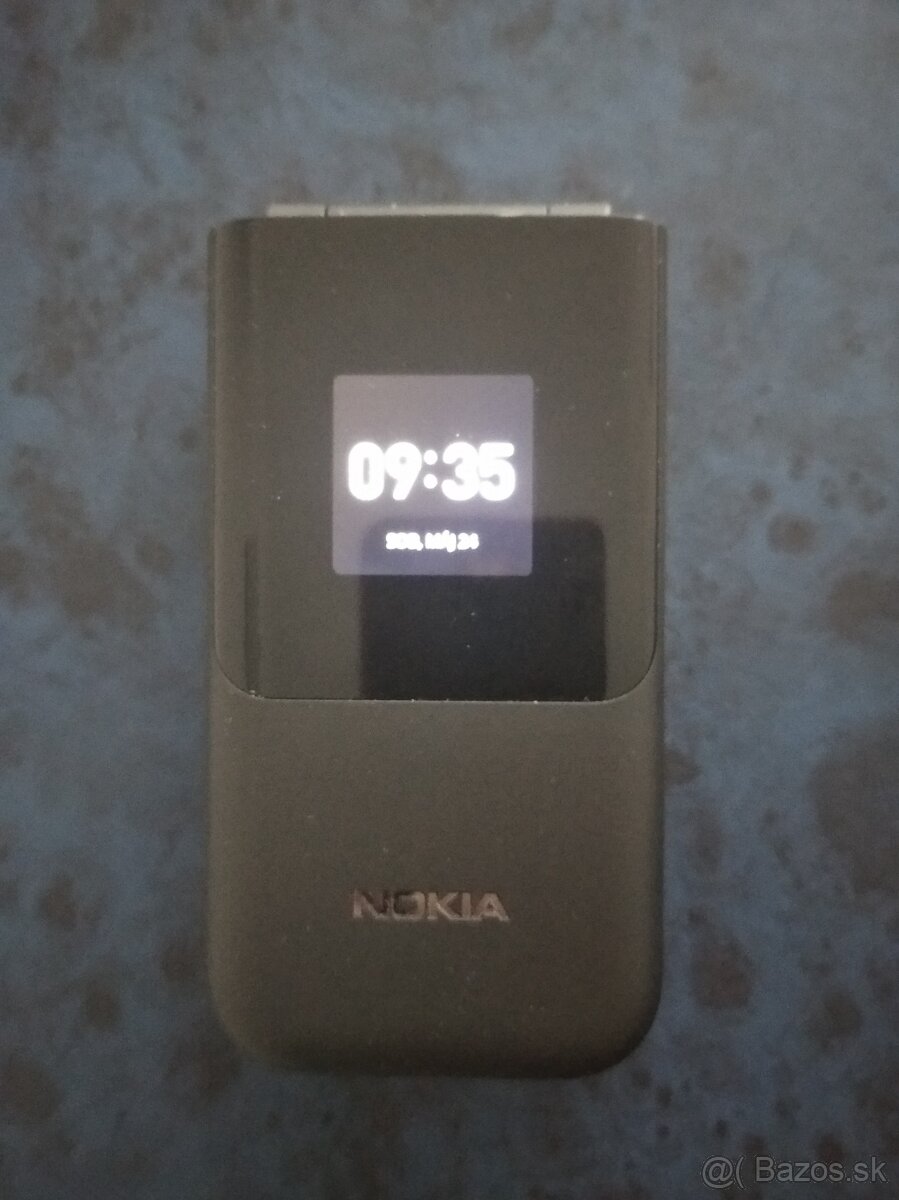Nokia 2720 Flip 4G LTE