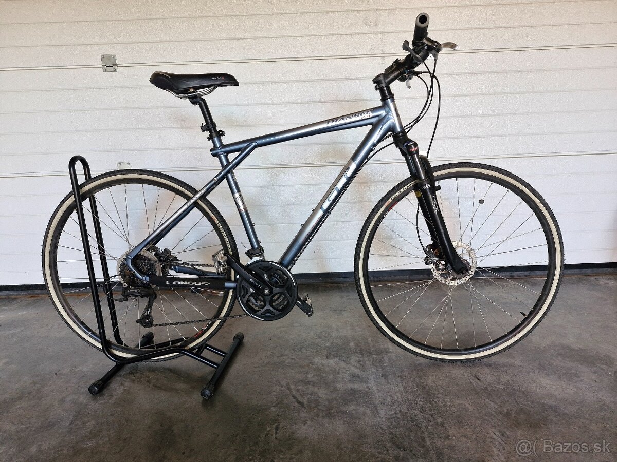 trekingovy bicykel GT