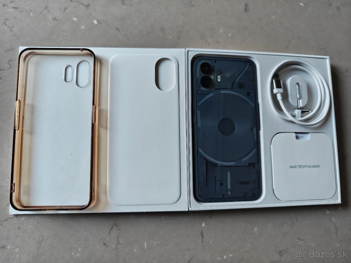 Predám Nothing Phone 2 12 GB / 256 GB sivá