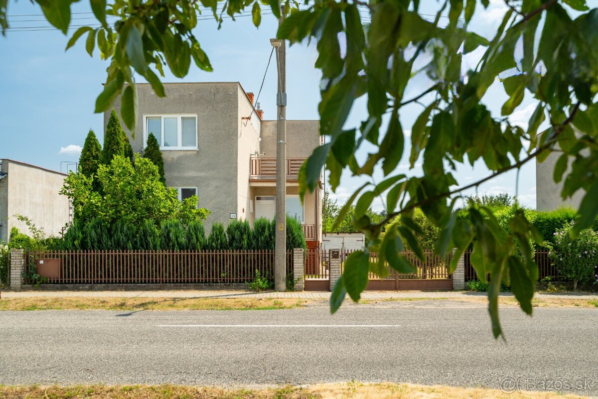 RODINNÝ DOM –NEMČIŇANY, OKR. ZLATÉ MORAVCE – 800M2 POZEMOK