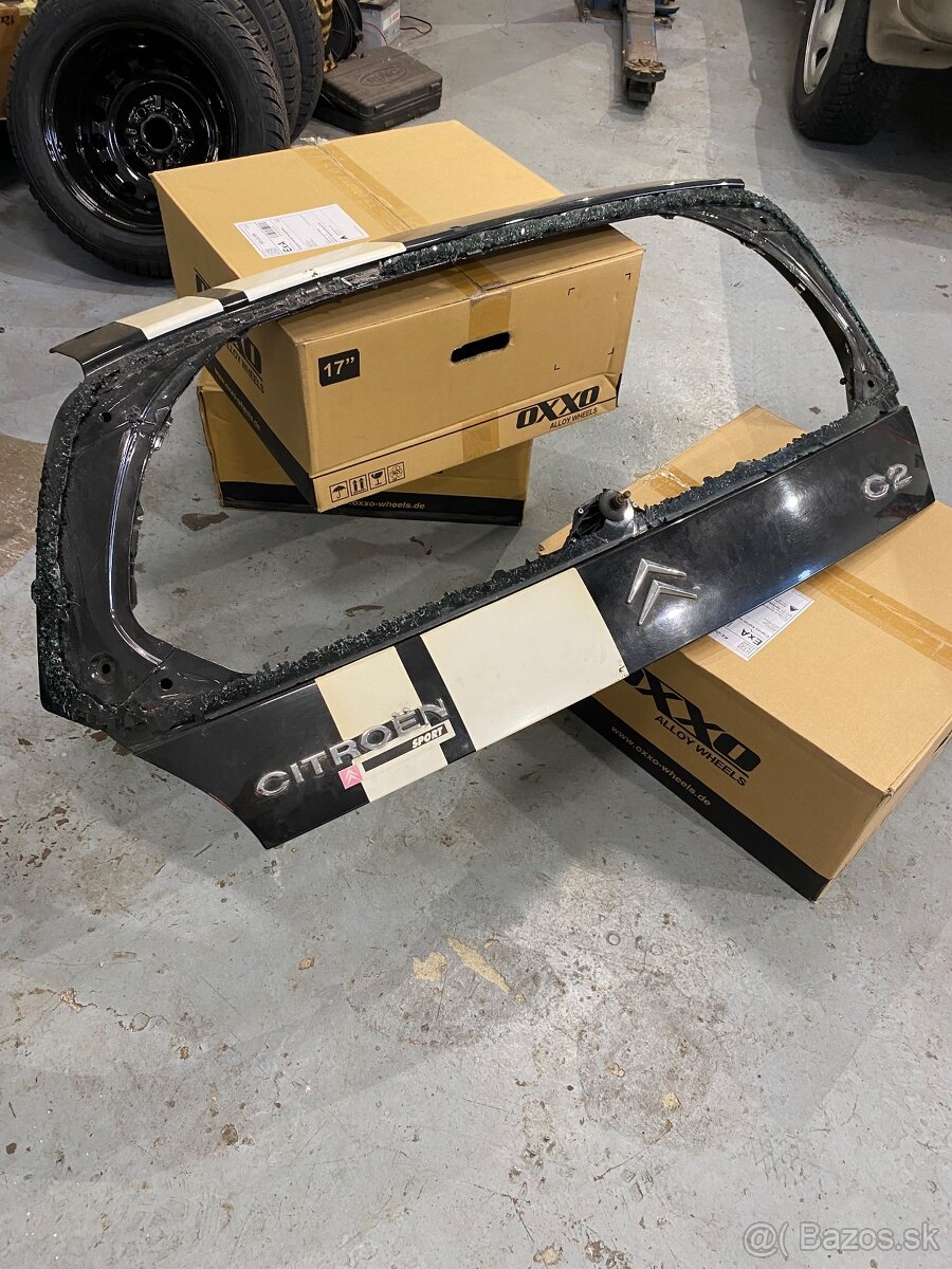 Predám zadný kufor/kapotu na Citroën C2