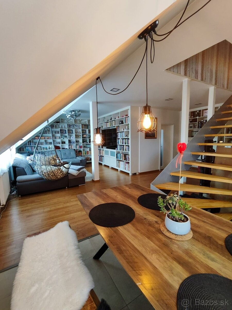 Predaj priestranný, klimatizovaný, mezonetový 3 izb. byt