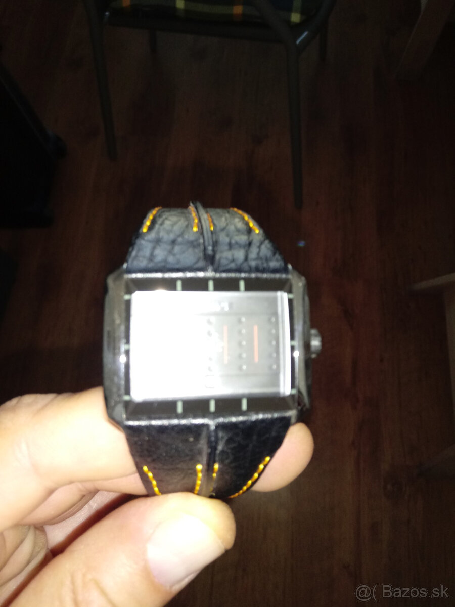 PANSKE HODINKY POLICE