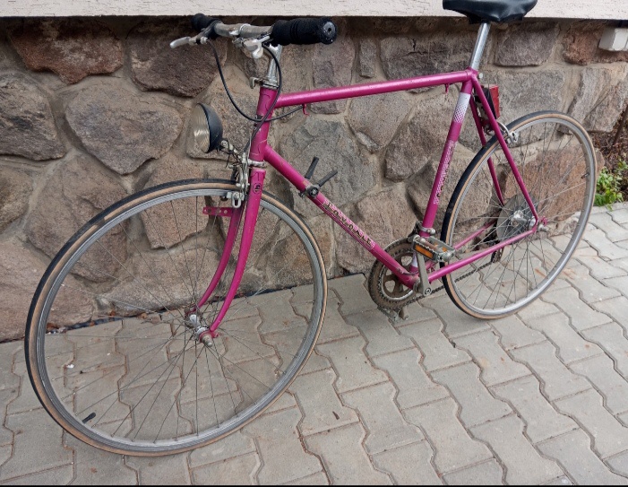 Predám bicykel favorit r.v. '92