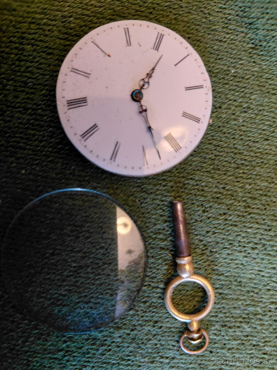 FUNKCNY STROJCEK NA KLUCIK