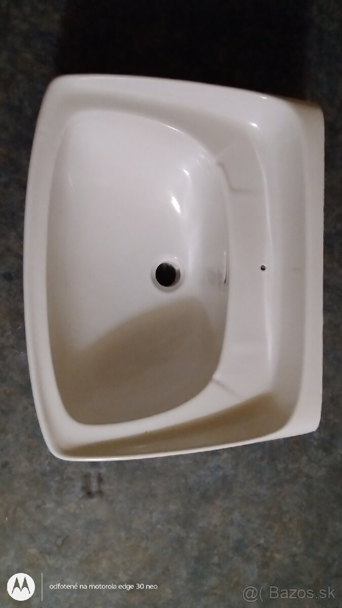 Umývadlo 58 x 45 cm