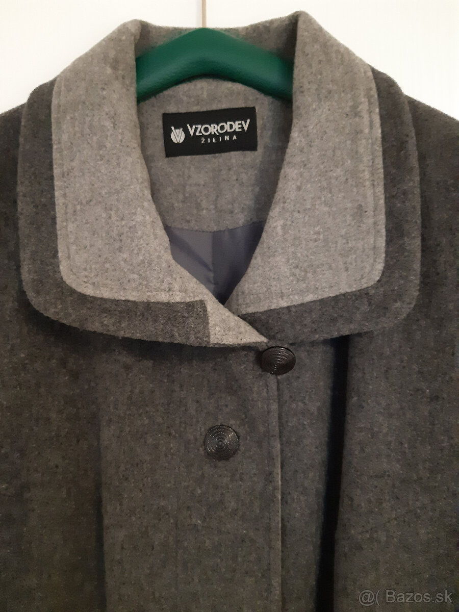 Dámsky kabát tmavošedý č.50