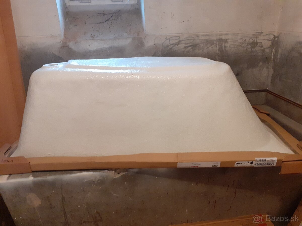 Predam novu vanu AVOCADO