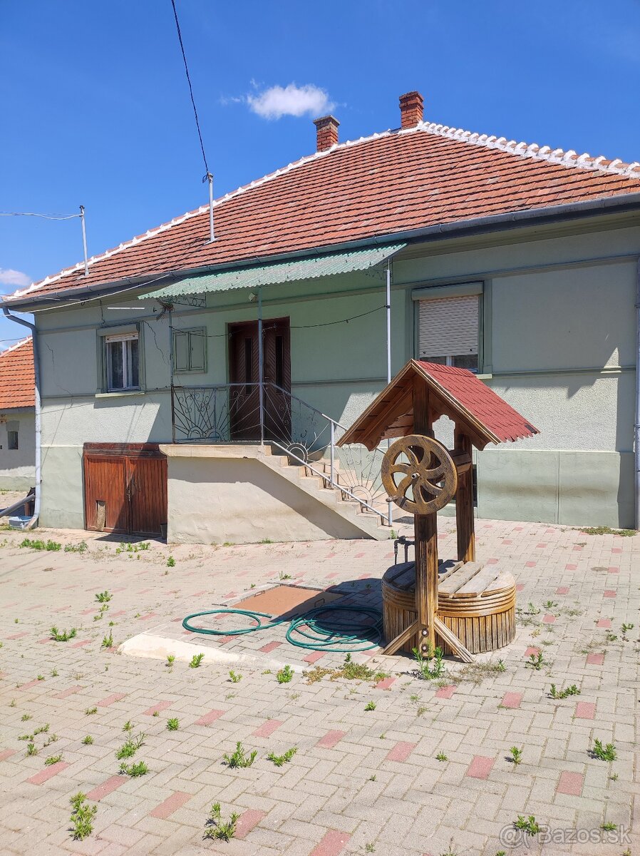Ponúkame Vám na predaj rodinný dom v obci Szentistvánbaksa