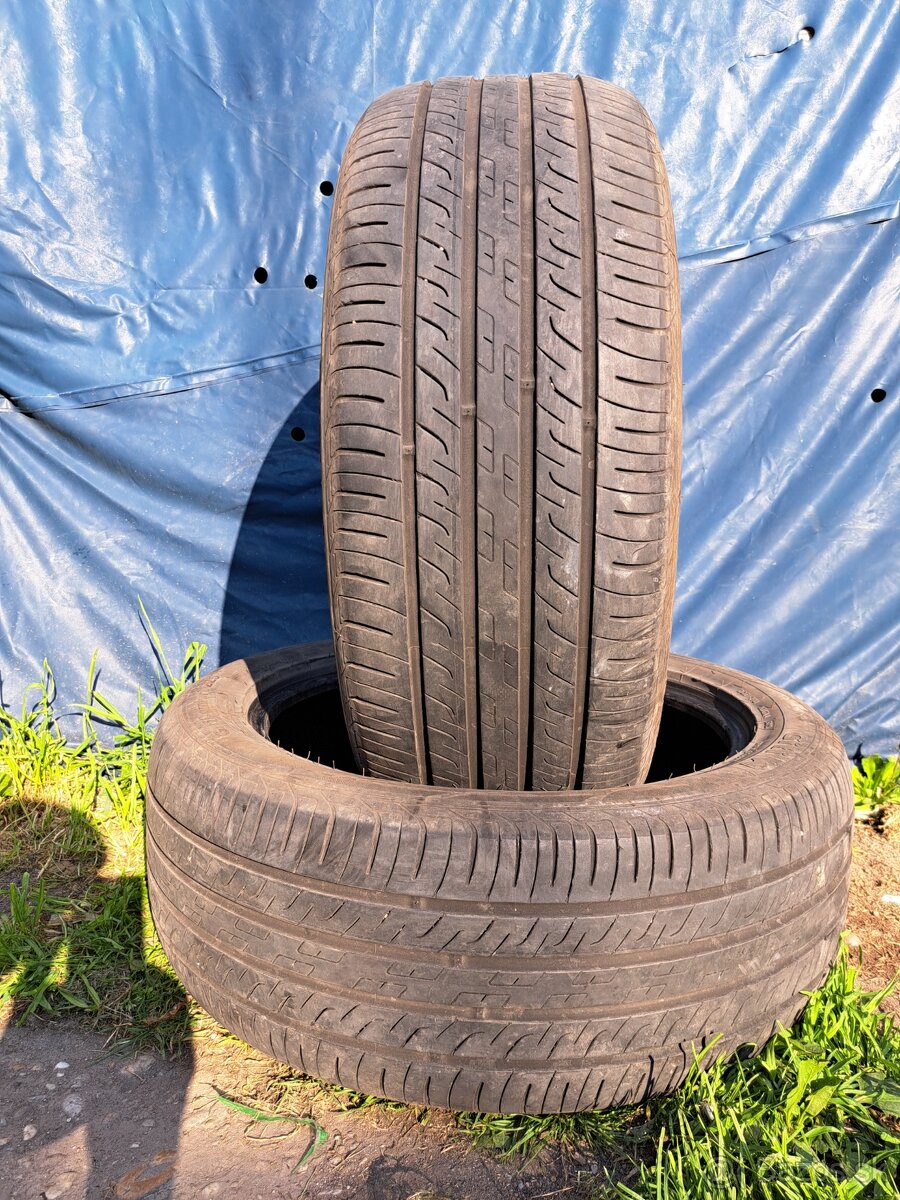 Ponúkam 2 letné pneumatiky Giti 235/50 R19