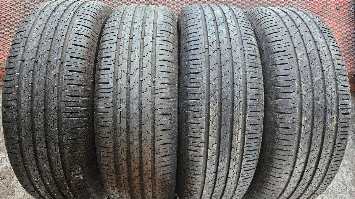 Predam 4ks letne pneu 215/65 R17 Continental