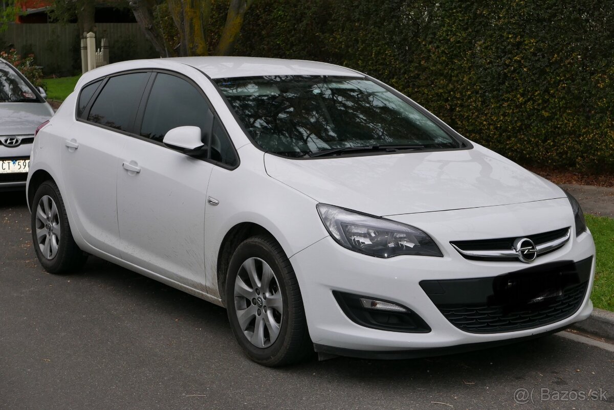 Predám alebo vymením Opel Astra 1.5 Turbo 104kw rv 2012