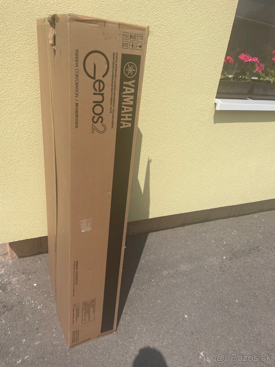 Yamaha genos 2