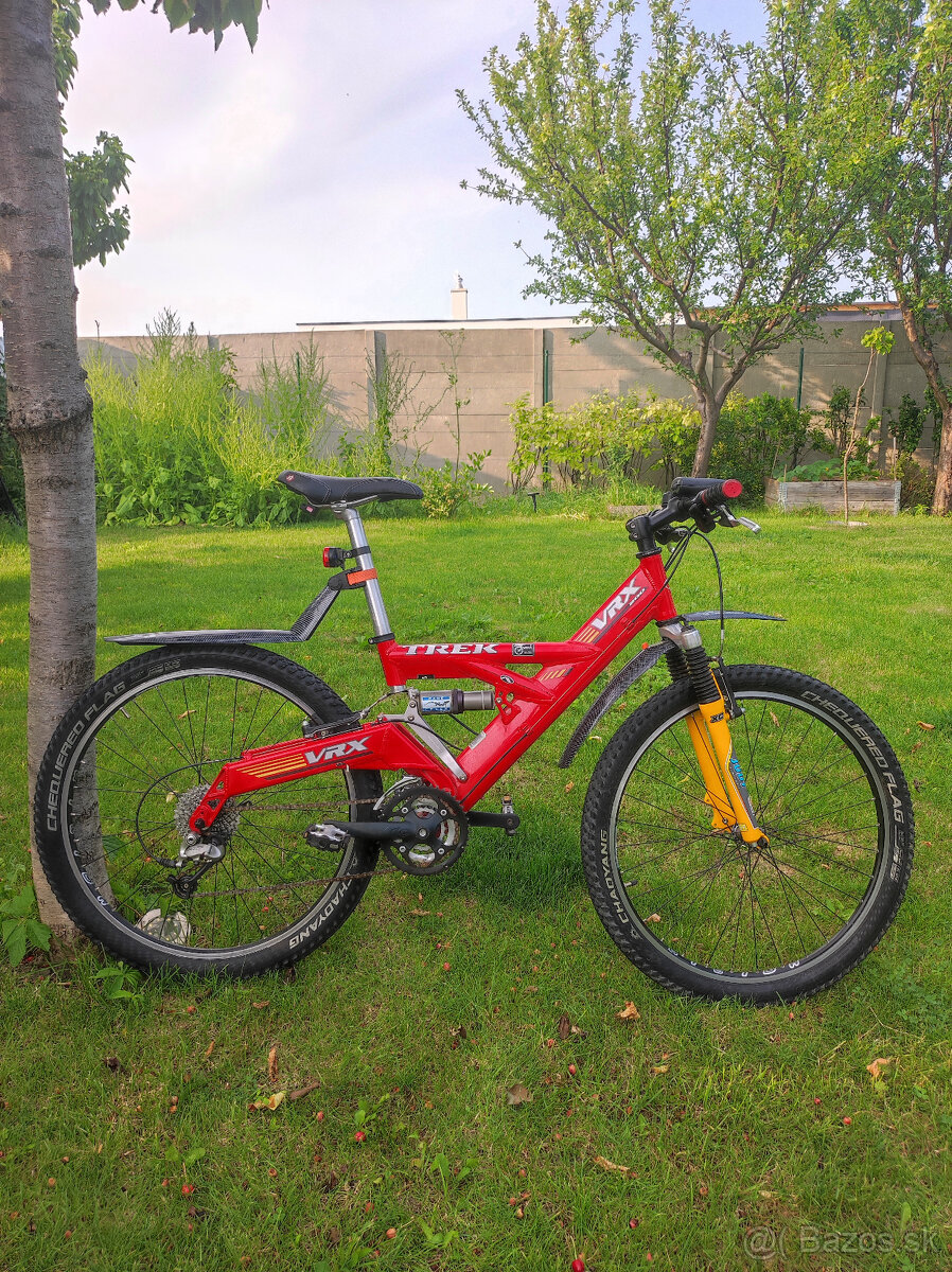 TREK VRX200 – celoodpružený horský bicykel, TOP stav, 26"