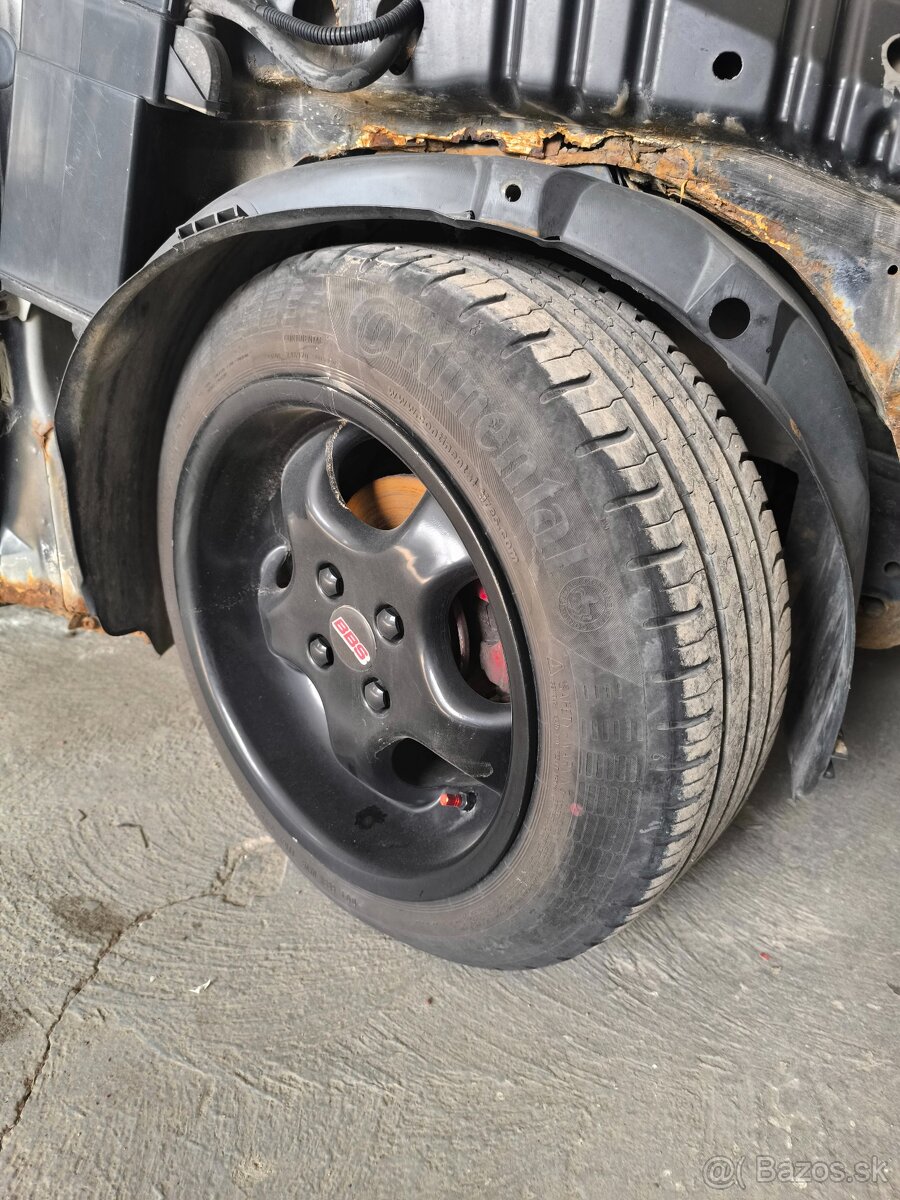 4x100 r15