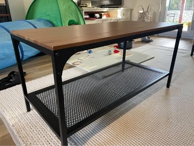 Konferenčný stolík IKEA