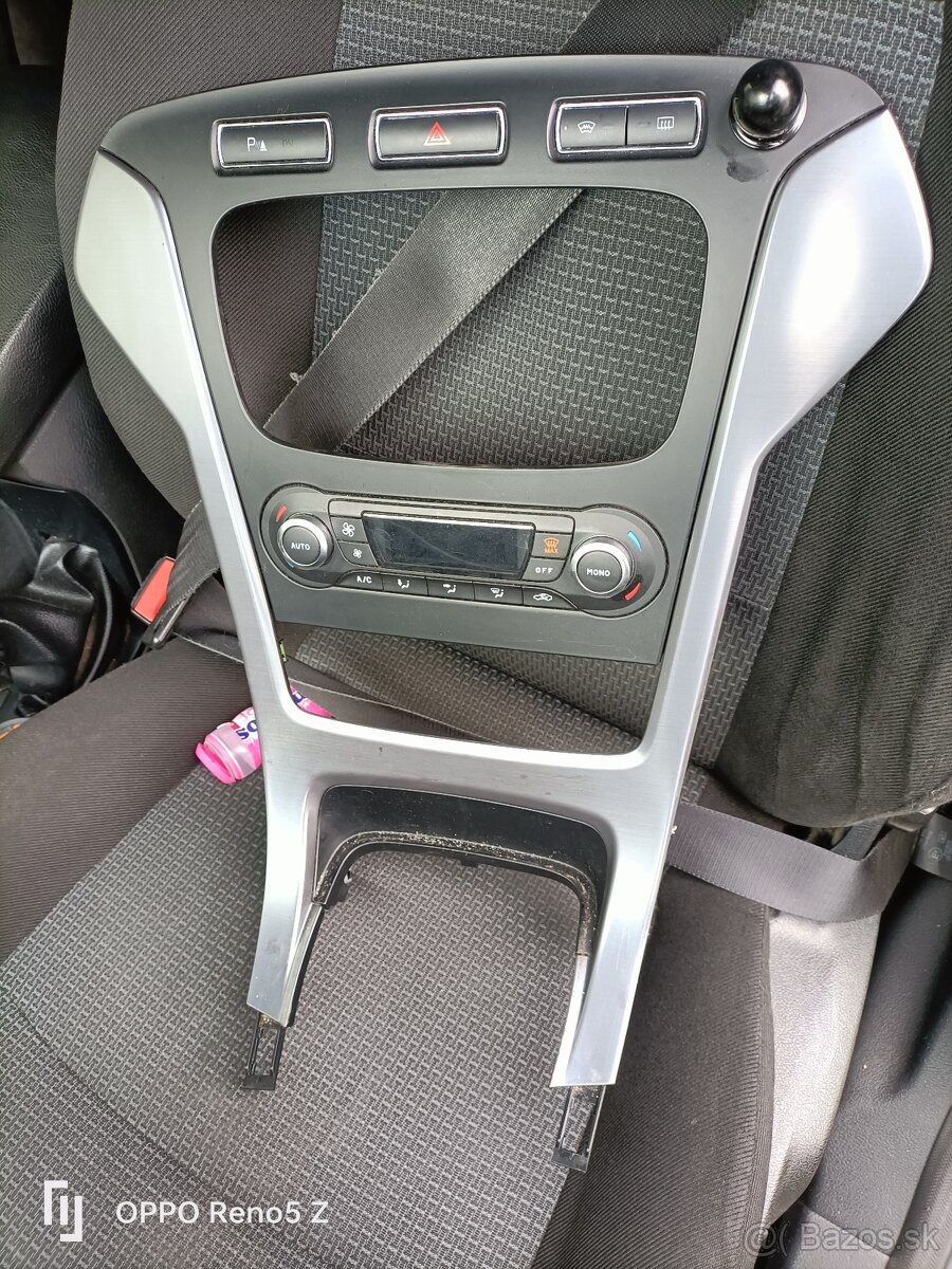 Rámik rádia Ford Mondeo mk4 2021