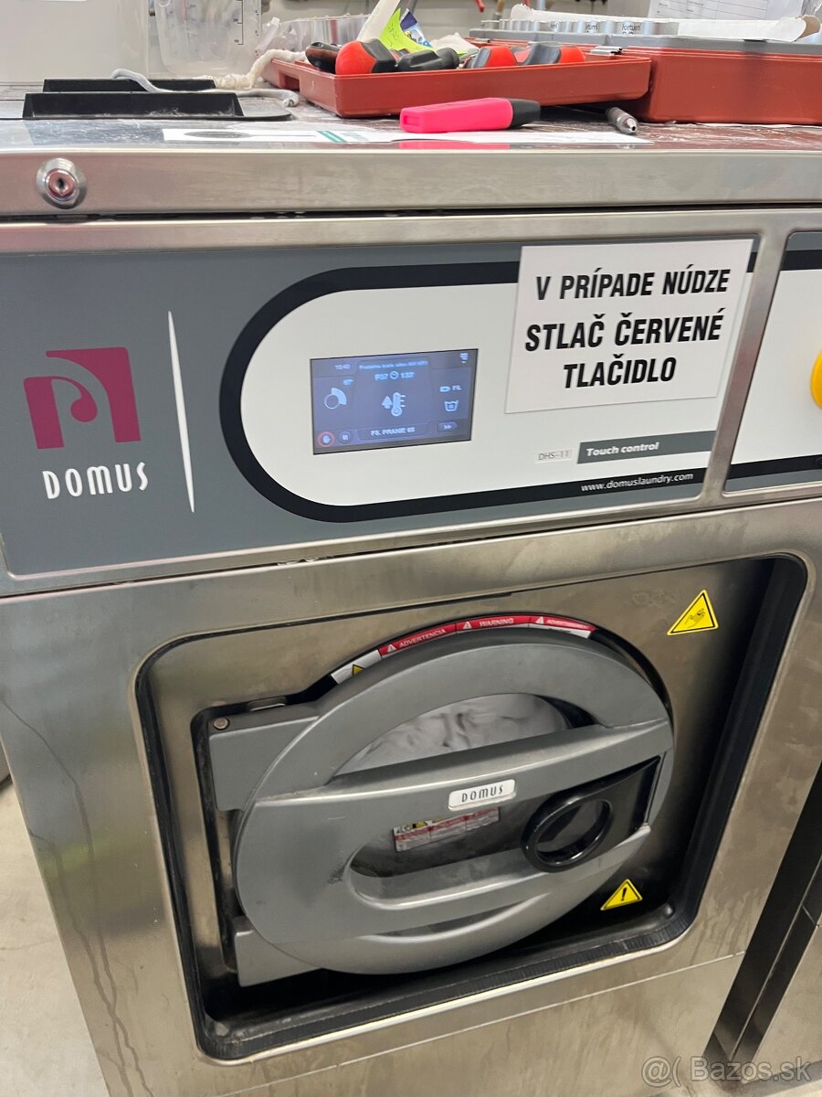 Odstúpim zabehnutú práčovnu komplet vybavenú