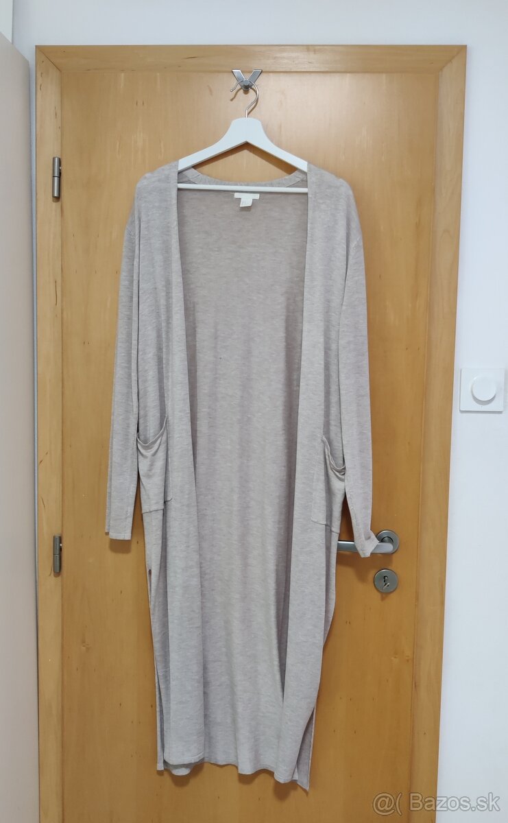 Béžový sveter značky H&M