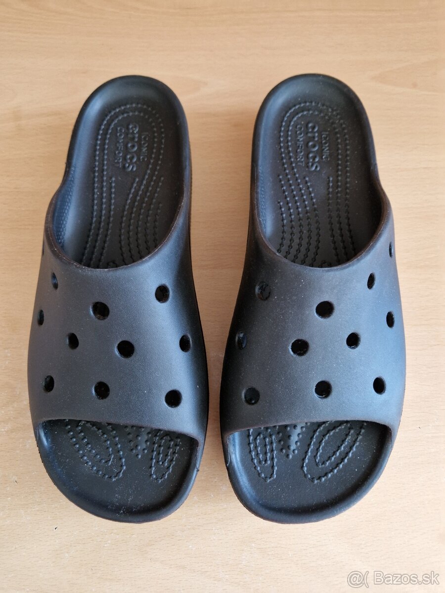 Dámske crocsy čierne č. 39