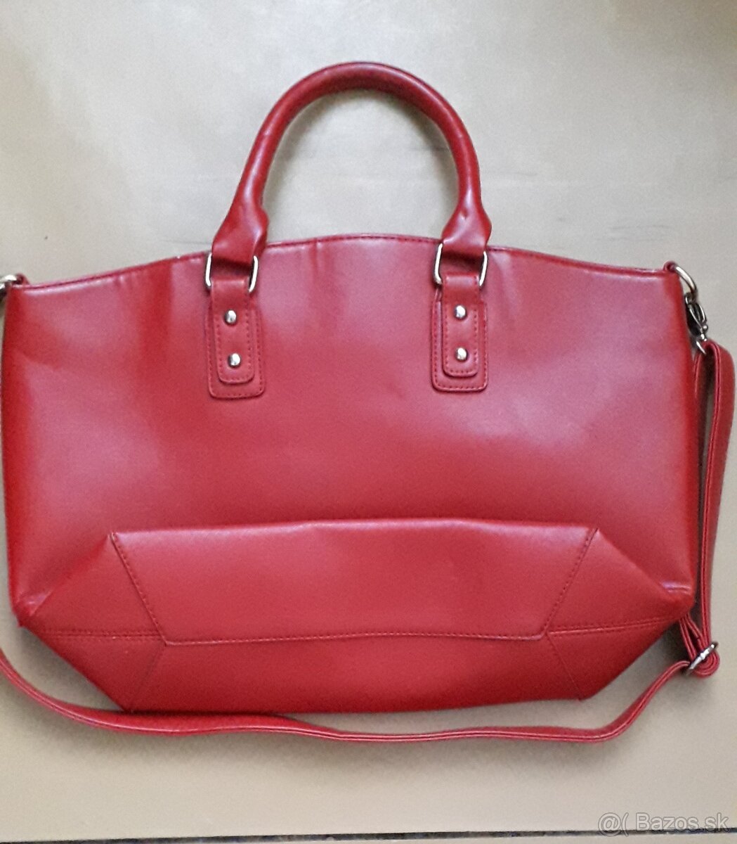 Maxi červená kabelka
