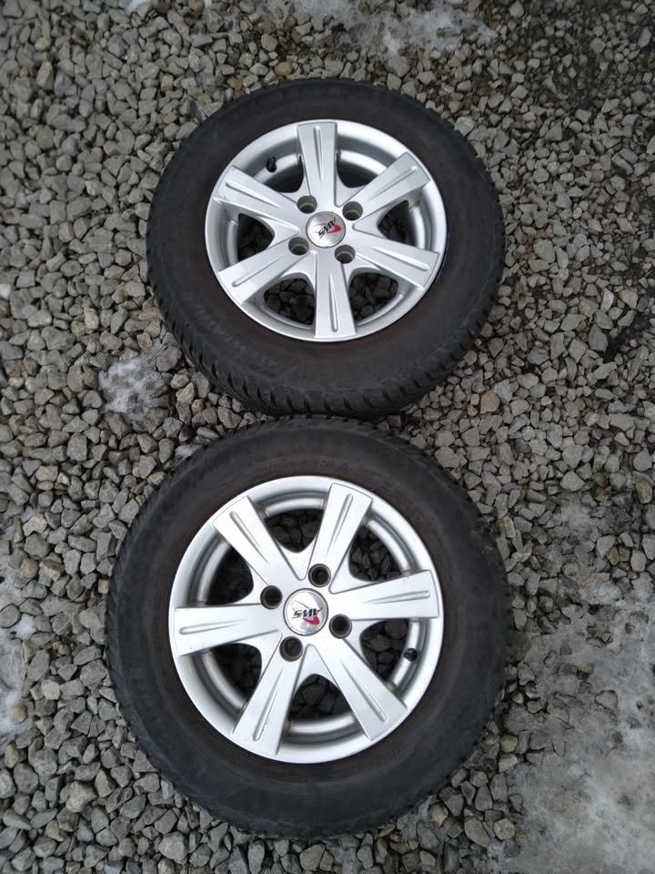 Alu 4 x 100 R 13 + celoročné pneu 165/70 R 13 MATADOR.